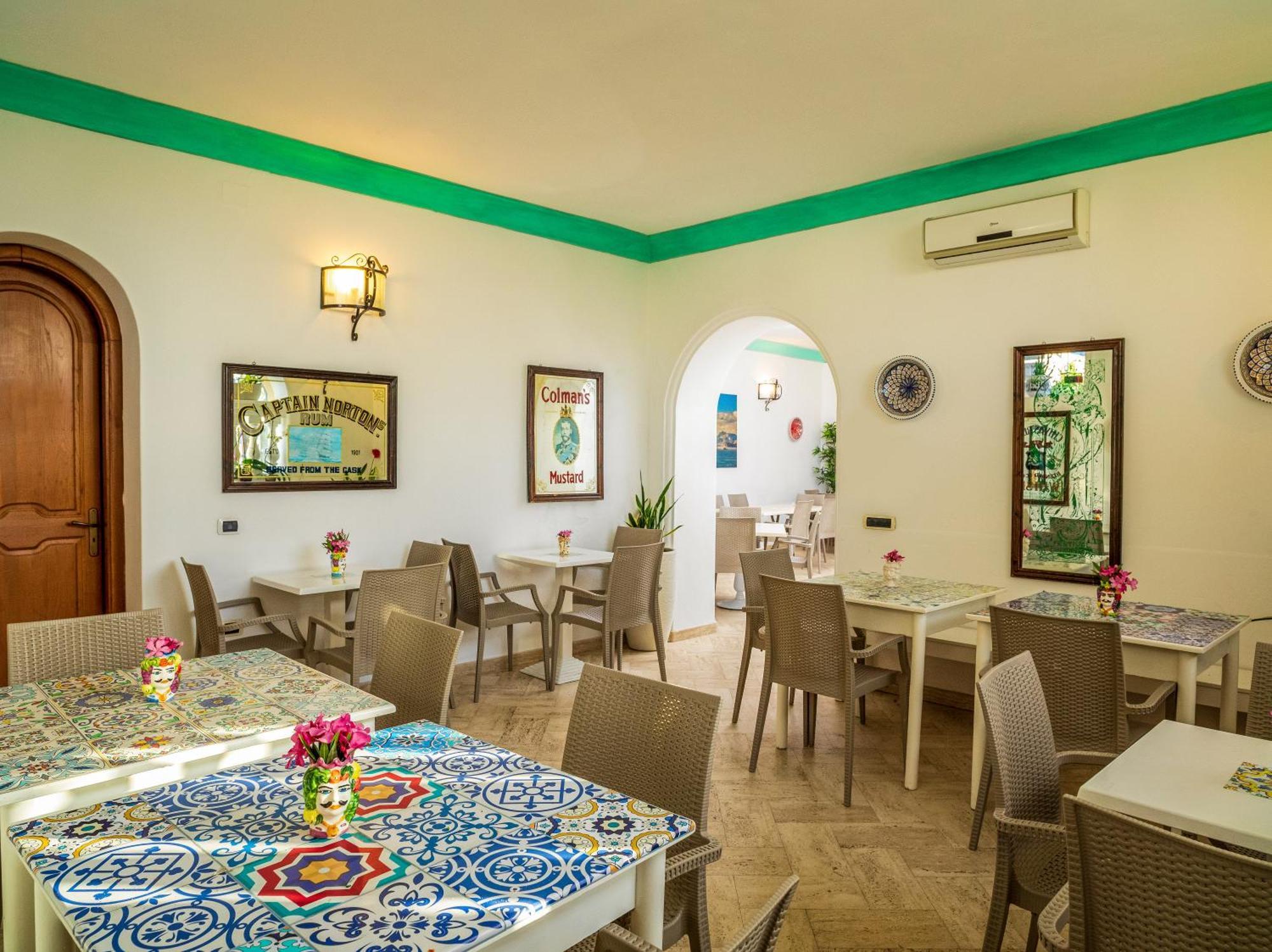 Hotel Ossidiana Stromboli Center Exterior foto